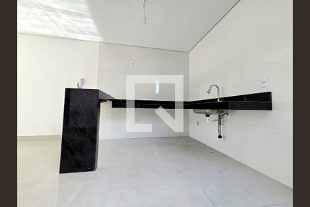 Cozinha de casa à venda com 3 quartos, 130m² em Itapoã, Belo Horizonte