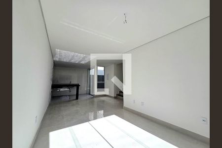Sala de casa à venda com 3 quartos, 130m² em Itapoã, Belo Horizonte