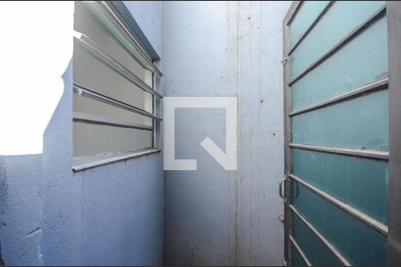 Corredor externo de casa para alugar com 1 quarto, 40m² em Vila Pereira Cerca, São Paulo
