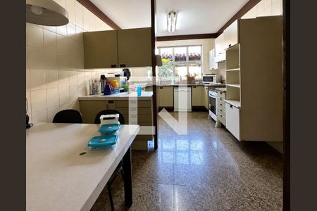 Foto 12 de casa à venda com 6 quartos, 2281m² em São Luiz, Belo Horizonte