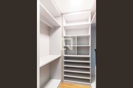 Apartamento à venda com 2 quartos, 70m² em Belvedere, Belo Horizonte
