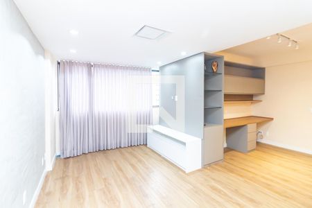 Apartamento à venda com 2 quartos, 70m² em Belvedere, Belo Horizonte