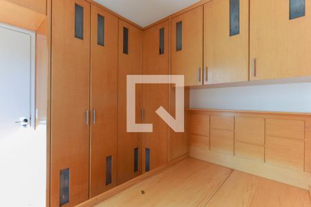 Quarto 1 de apartamento para alugar com 2 quartos, 46m² em Vila Amélia, São Paulo