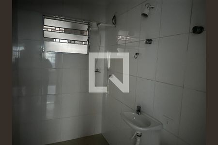 Banheiro de apartamento para alugar com 1 quarto, 44m² em Centro, São Vicente