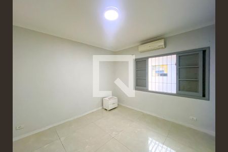 Quarto 2 de casa à venda com 3 quartos, 400m² em Vila Medeiros, São Paulo