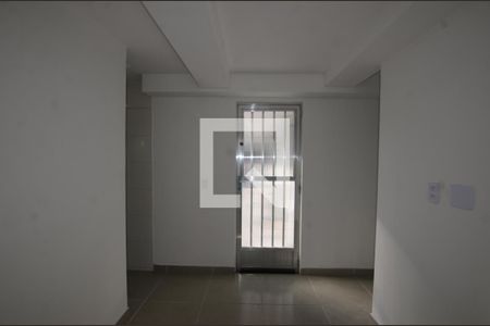 Sala de apartamento para alugar com 2 quartos, 45m² em Bento Ribeiro, Rio de Janeiro