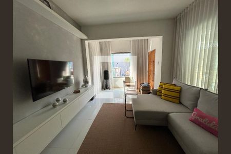 Sala de casa de condomínio para alugar com 3 quartos, 197m² em Praça Seca, Rio de Janeiro