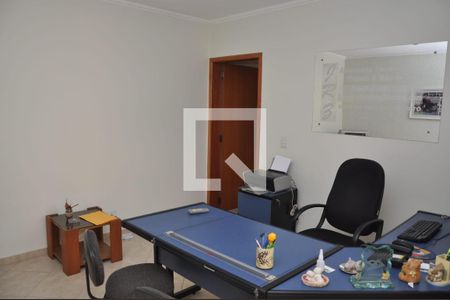 Casa à venda com 4 quartos, 263m² em Vila Camilópolis, Santo André