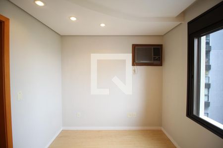Suíte 1 de apartamento para alugar com 3 quartos, 242m² em Rio Branco, Porto Alegre