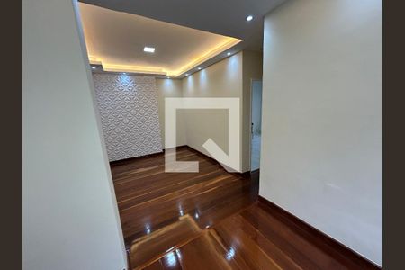 Sala de apartamento para alugar com 2 quartos, 55m² em Vila Valqueire, Rio de Janeiro