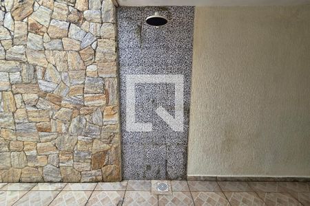 Quintal de casa para alugar com 2 quartos, 70m² em Solemar, Praia Grande
