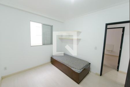Quarto 1 de apartamento para alugar com 2 quartos, 45m² em Parque Senhor do Bonfim, Taubaté
