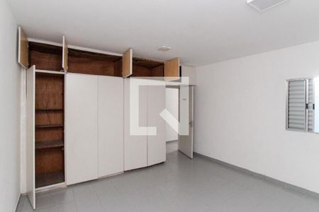 Quarto 1 de casa para alugar com 3 quartos, 320m² em Vila Mazzei, São Paulo