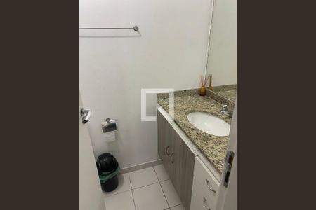 Banheiro de apartamento para alugar com 2 quartos, 64m² em Barra Olímpica, Rio de Janeiro