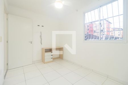 Quarto 1 de apartamento para alugar com 2 quartos, 44m² em Santa Cruz, Rio de Janeiro