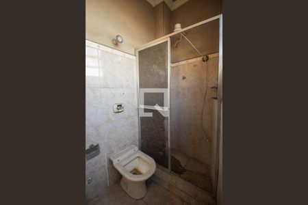 Banheiro de apartamento para alugar com 1 quarto, 60m² em Venda da Cruz, São Gonçalo