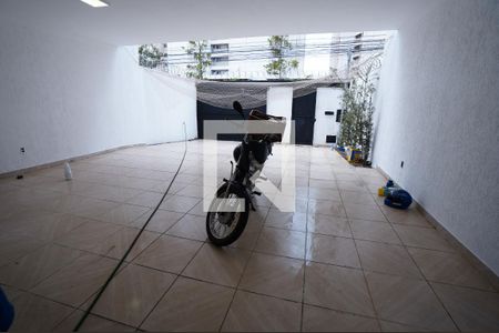 Casa para alugar com 3 quartos, 239m² em Jardim Atlântico , Goiânia
