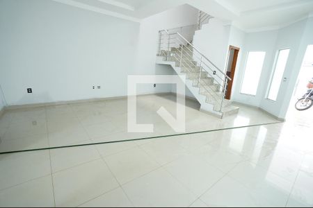 Casa para alugar com 3 quartos, 239m² em Jardim Atlântico , Goiânia