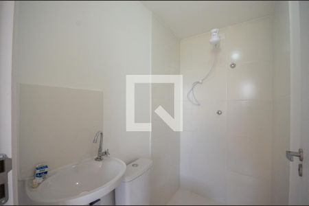 Banheiro de kitnet/studio para alugar com 1 quarto, 18m² em Vila Jaraguá, São Paulo