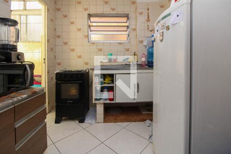 Cozinha  de apartamento à venda com 2 quartos, 60m² em Parque Pinheiros, Taboão da Serra