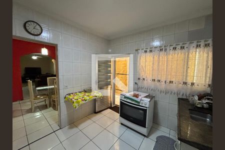 Cozinha - Armários de casa à venda com 2 quartos, 135m² em Vila Sao Francisco (zona Leste), São Paulo