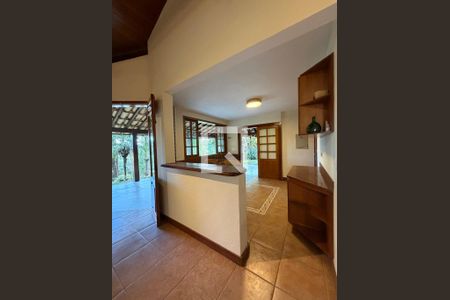 Cozinha de casa de condomínio à venda com 5 quartos, 204m² em Retiro do Chalé, Brumadinho