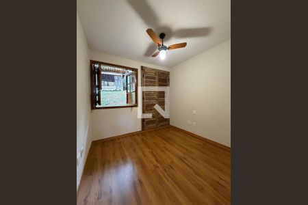 Quarto 1 de casa de condomínio à venda com 5 quartos, 204m² em Retiro do Chalé, Brumadinho