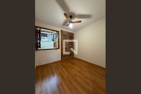 Quarto 1 de casa de condomínio à venda com 5 quartos, 204m² em Retiro do Chalé, Brumadinho