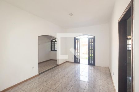 Sala de casa para alugar com 2 quartos, 248m² em Senador Vasconcelos, Rio de Janeiro