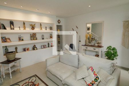 Sala  de casa de condomínio para alugar com 3 quartos, 180m² em Guaratiba, Rio de Janeiro