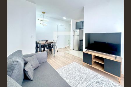 Sala de apartamento para alugar com 2 quartos, 47m² em Vila das Bandeiras, Guarulhos