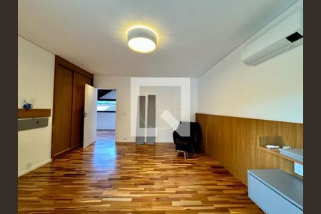 Casa de Condomínio à venda com 3 quartos, 450m² em Chácara Flora, Valinhos
