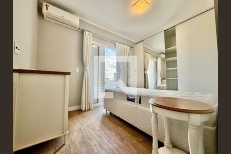 Casa de Condomínio à venda com 3 quartos, 336m² em Jardim Jurema, Valinhos