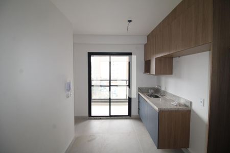 Sala / Cozinha de apartamento para alugar com 1 quarto, 25m² em Vila Dom Pedro Ii, São Paulo