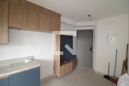 Sala / Cozinha de apartamento para alugar com 1 quarto, 25m² em Vila Dom Pedro Ii, São Paulo