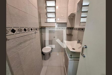 Banheiro  de apartamento à venda com 1 quarto, 23m² em Centro, Rio de Janeiro