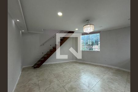 Sala de casa para alugar com 3 quartos, 75m² em Anchieta, Nilópolis