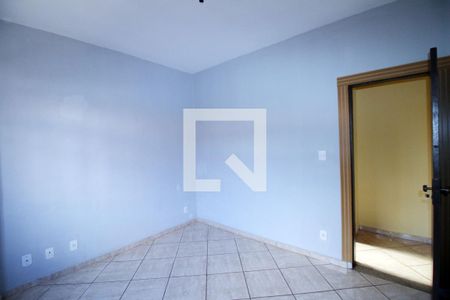 Quarto 2 de casa para alugar com 2 quartos, 70m² em Irajá, Rio de Janeiro