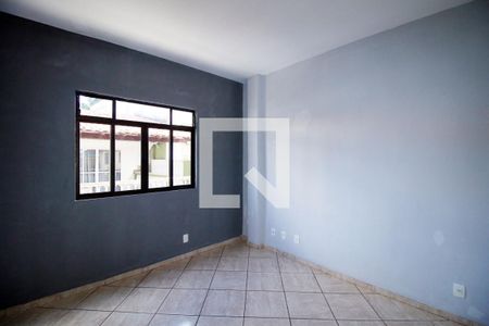 Quarto 2 de casa para alugar com 2 quartos, 70m² em Irajá, Rio de Janeiro