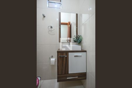 Lavabo de casa para alugar com 3 quartos, 130m² em Vila Sonia, São Paulo