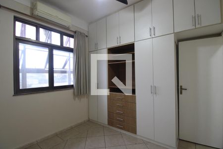 Quarto 1 de casa para alugar com 3 quartos, 300m² em Pechincha, Rio de Janeiro