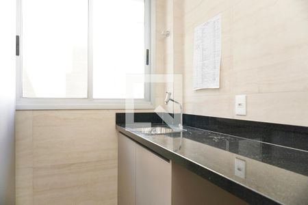 Cozinha e Área de Serviço de apartamento para alugar com 2 quartos, 85m² em Santo Agostinho, Belo Horizonte
