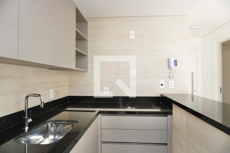 Cozinha e Área de Serviço de apartamento para alugar com 2 quartos, 85m² em Santo Agostinho, Belo Horizonte