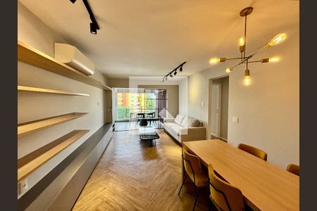 Sala de apartamento à venda com 2 quartos, 80m² em Pinheiros, São Paulo