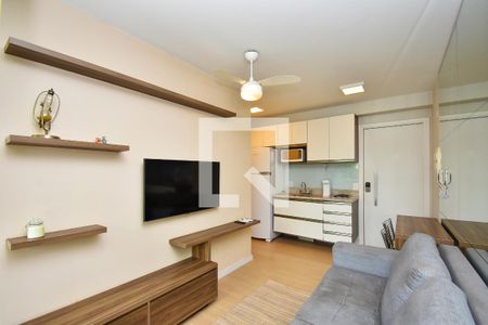 Sala de estar de apartamento para alugar com 1 quarto, 37m² em Vila Madalena, São Paulo