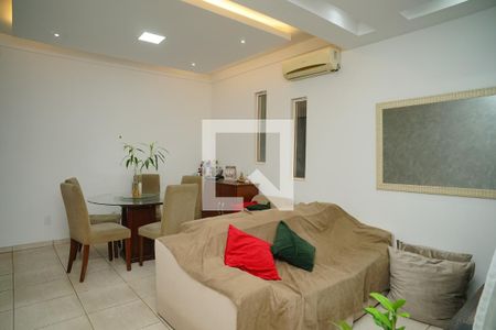 Sala de casa de condomínio para alugar com 3 quartos, 130m² em Camburi, Maricá