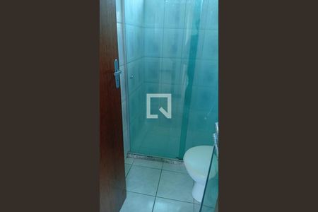 Banheiro de apartamento para alugar com 2 quartos, 60m² em Saboeiro, Salvador
