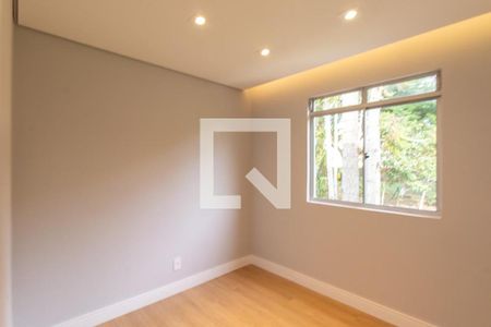 Quarto 1 de apartamento à venda com 2 quartos, 45m² em Santa Cândida, Curitiba