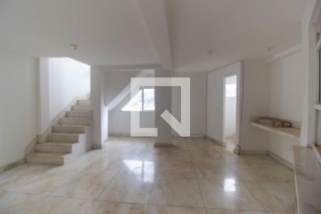 Casa para alugar com 2 quartos, 599m² em Piratininga, Niterói
