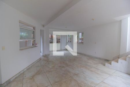 Casa para alugar com 2 quartos, 599m² em Piratininga, Niterói